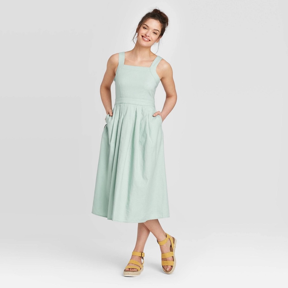 Universal Thread Pleated Mint Color Midi Dress Size 4